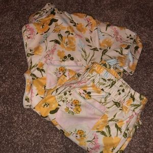 SweetHoney size small